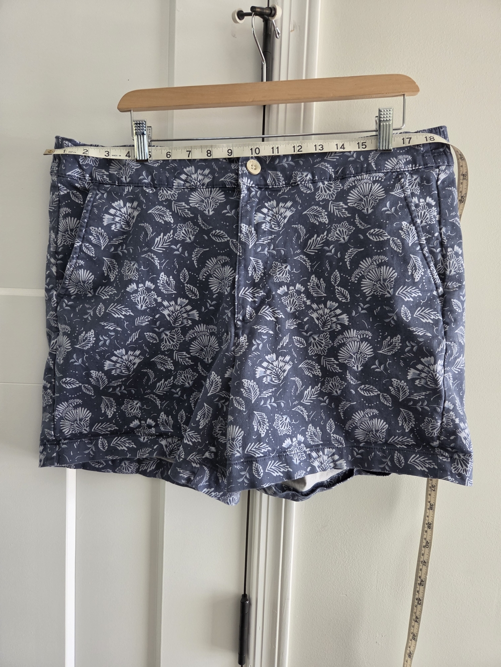 JACHS Girlfriend Flat Front Women's Shorts XXL